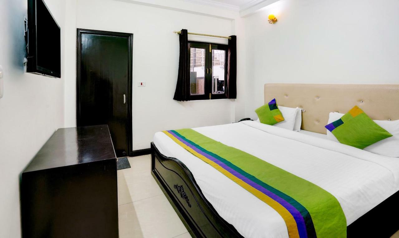 Treebo Trend Mussoorie Club Hotel เดห์ราดุน ภายนอก รูปภาพ