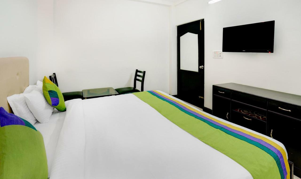 Treebo Trend Mussoorie Club Hotel เดห์ราดุน ภายนอก รูปภาพ