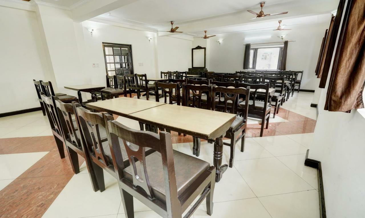 Treebo Trend Mussoorie Club Hotel เดห์ราดุน ภายนอก รูปภาพ